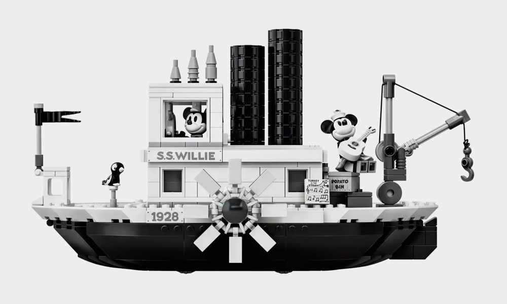 LEGO Ideas ‘Steamboat Willie’ Set