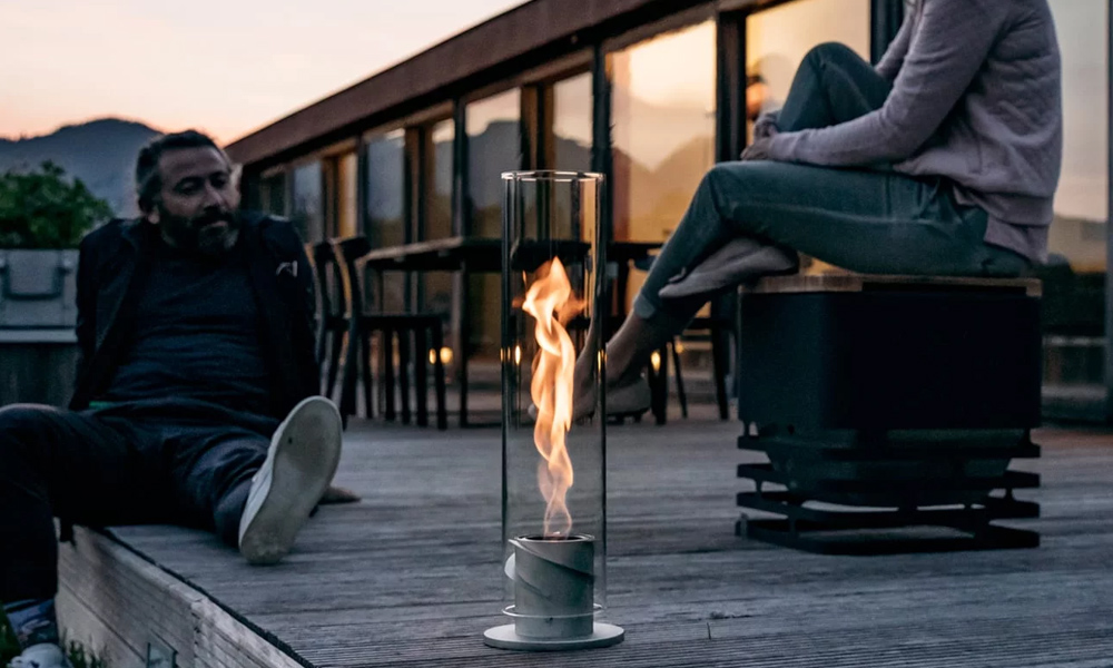 SPIN – A Spinning Flame In A Glass Tube