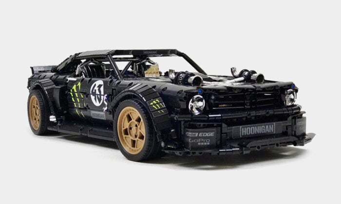 LEGO Technic Ford Mustang RTR Hoonicorn V2