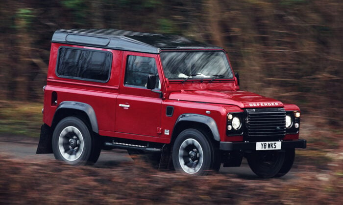 Land Rover Defender Works V8 70th Edition