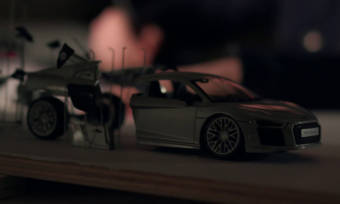Audi-R8-V10-R8-Disintegration-by-Fabian-Oefner