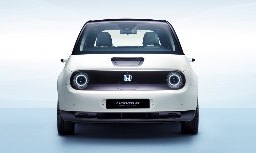 The Honda e EV Has Over 25,000 Reservations