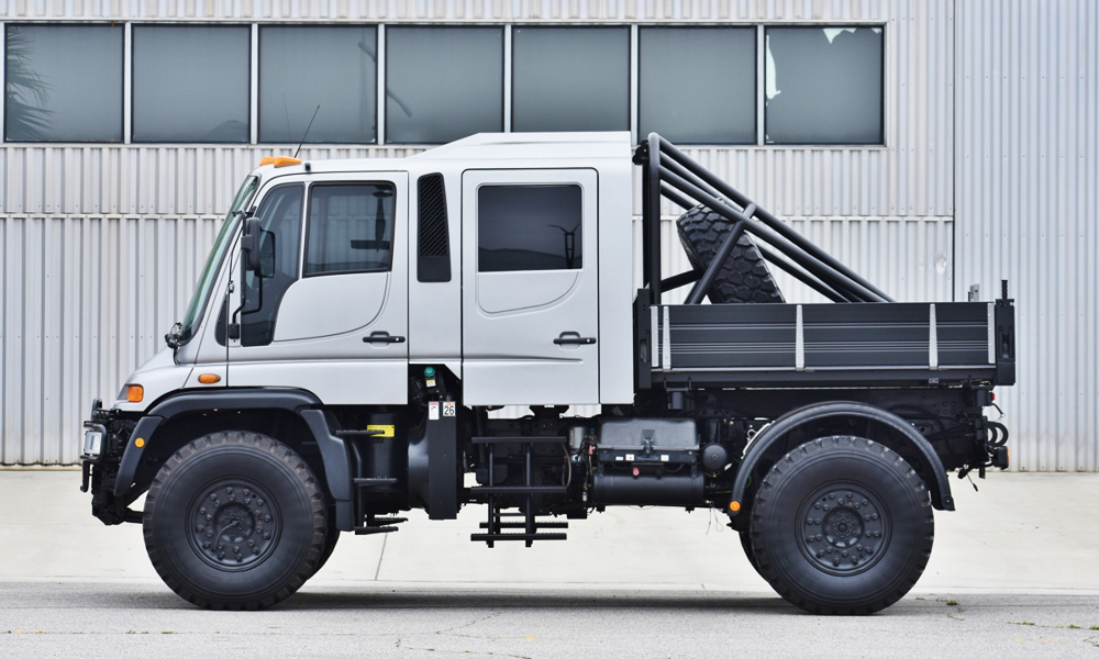 Now’s Your Chance to Own a 2004 Mercedes-Benz Unimog U500