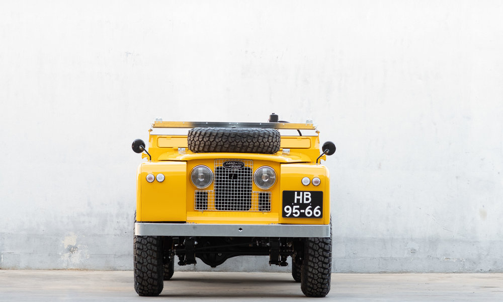 CoolNVintage-1966-Land-Rover-Series-2A-LWB-for-Deux-Ex-Machina-2