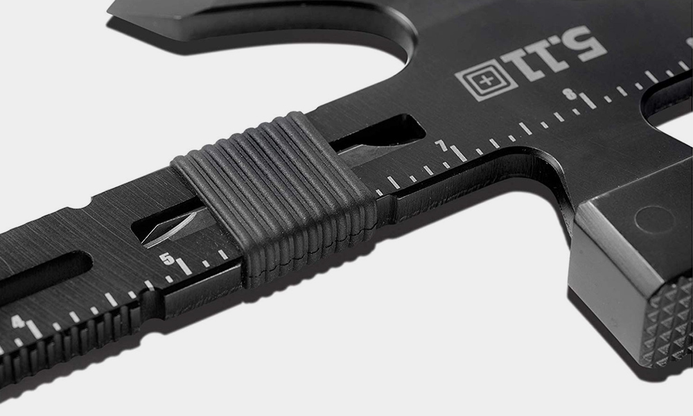 The-5-11-Tactical-Operator-Axe-Now-Comes-in-a-More-Compact-Size-6