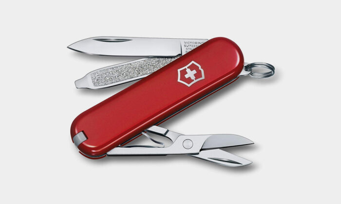 Victorinox-Swiss-Army-Classic-SD-Pocket-Knife