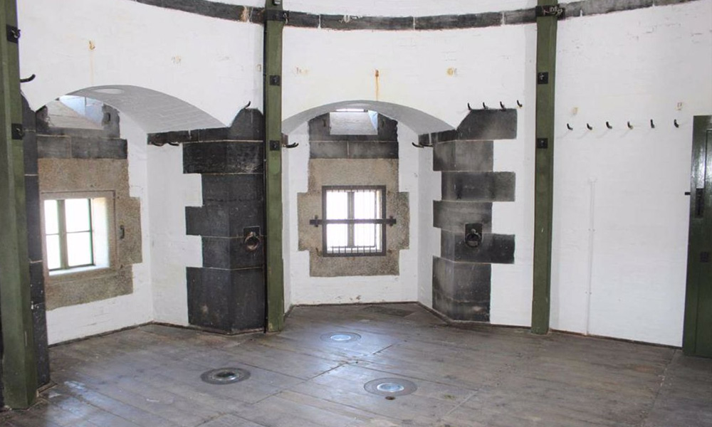 1800s-Fortress-and-Gun-Tower-Is-for-Sale-3
