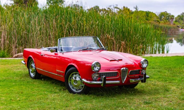 1961 Alfa Romeo 2000 Spider Type 102