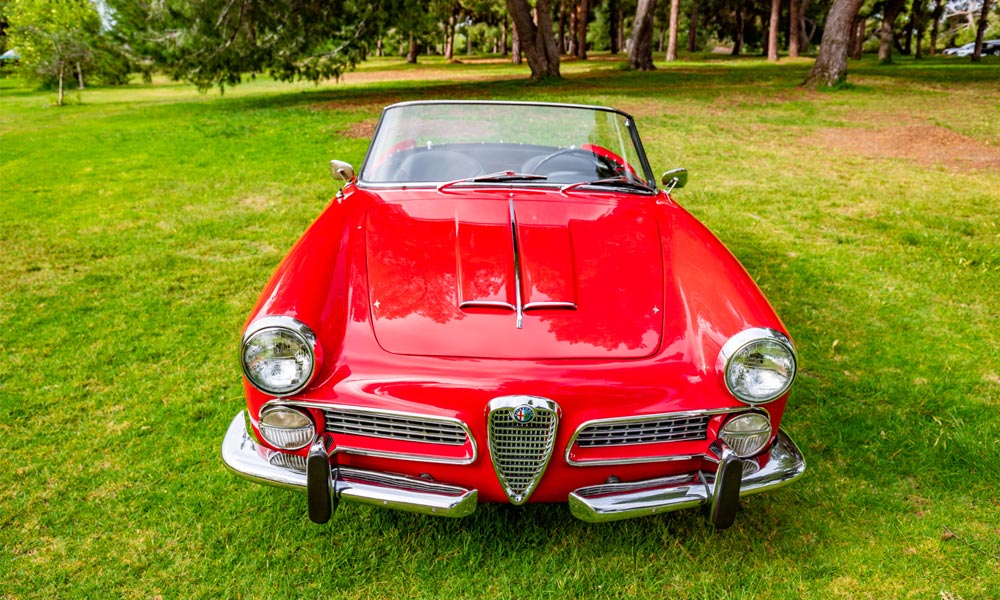 1961-Alfa-Romeo-2000-Spider-Type-102-6