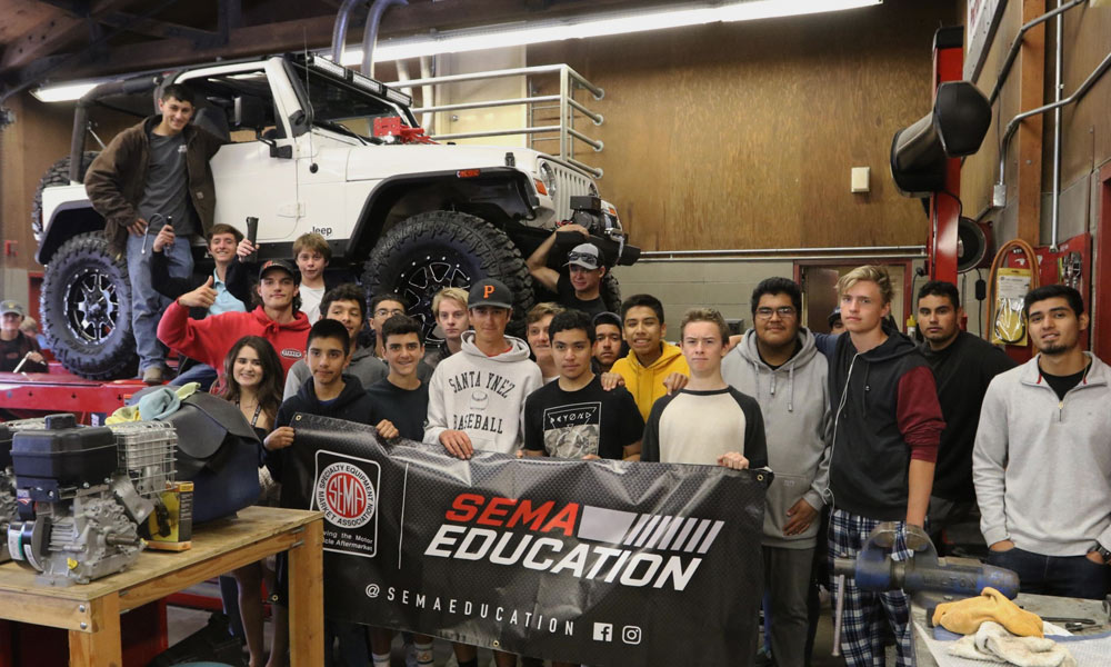 SEMA-High-School-Vehicle-Build-Program-Jeep-Wranglers-7