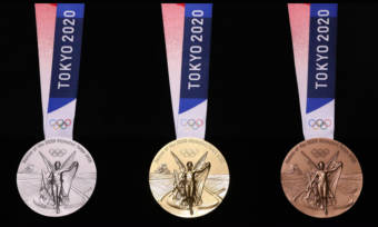 The-Tokyo-2020-Olympic-Medals-Are-Made-from-Recycled-Cell-Phones-1