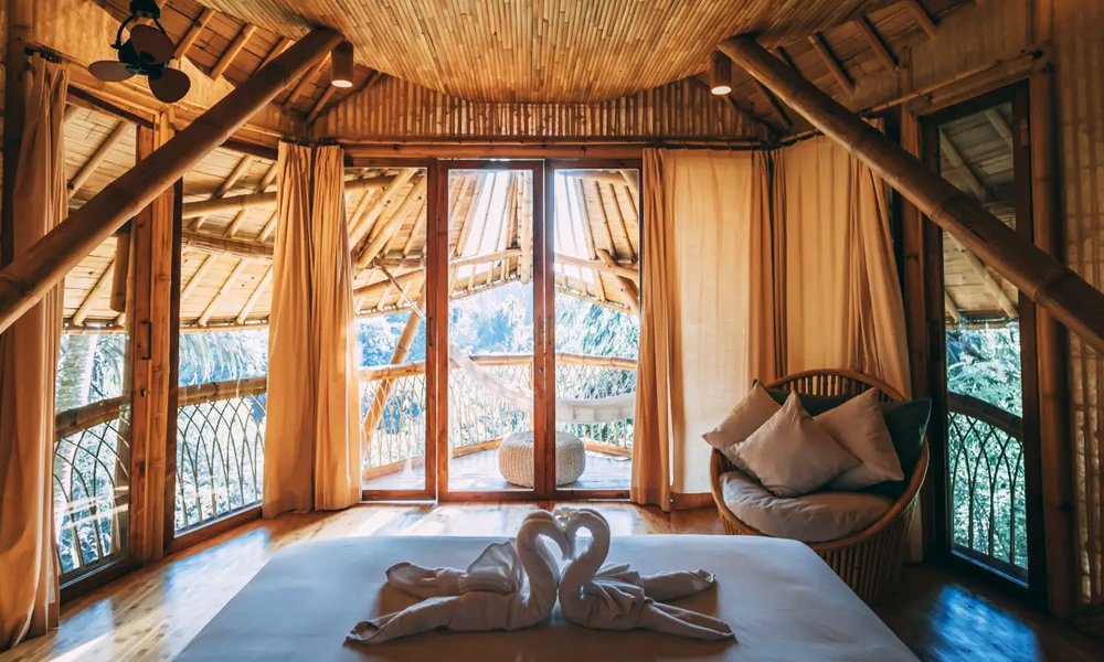 Aura-Eco-Bamboo-Airbnb-Rental-House-4