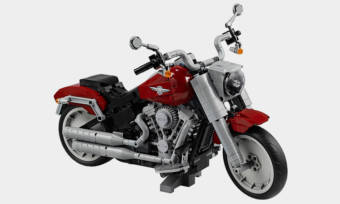 LEGO-Joined-Forces-with-Harley-Davidson-to-Make-a-Fat-Boy-Motorcycle-1