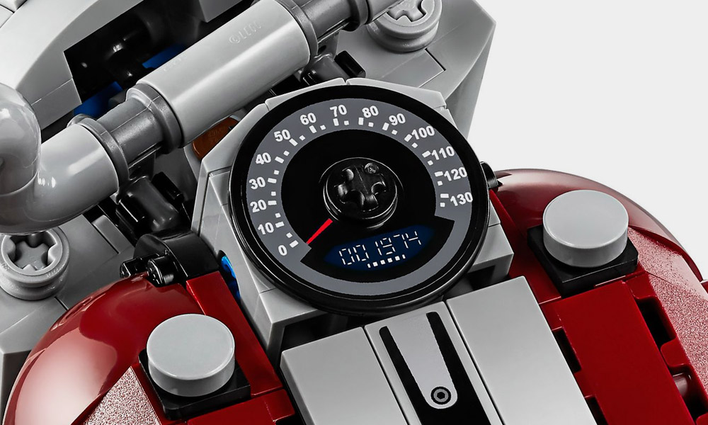 LEGO-Joined-Forces-with-Harley-Davidson-to-Make-a-Fat-Boy-Motorcycle-5