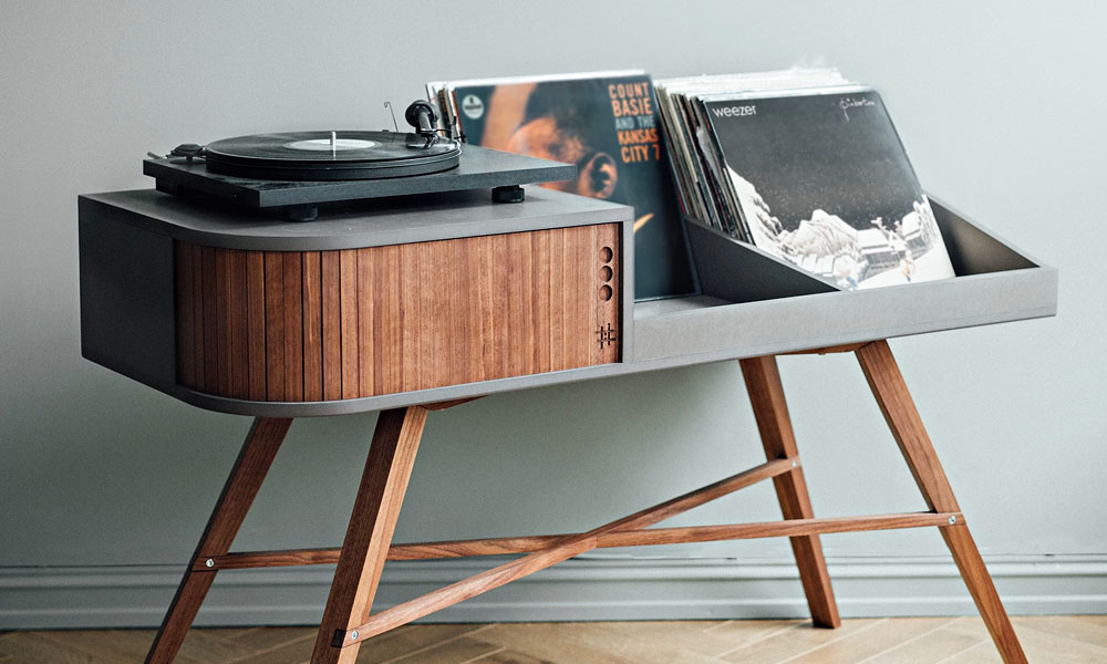 HRDL The Vinyl Table