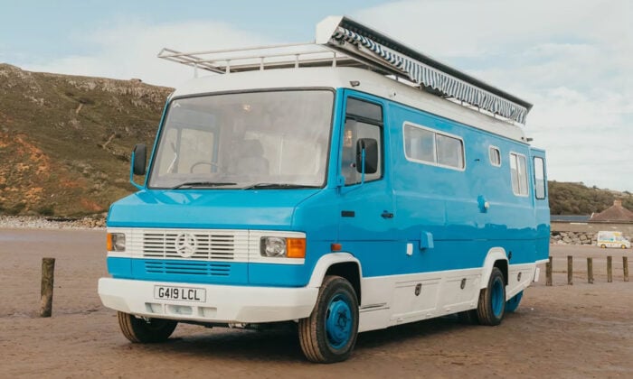 Supertramped Co. Mercedes-Benz T2 Camper Van