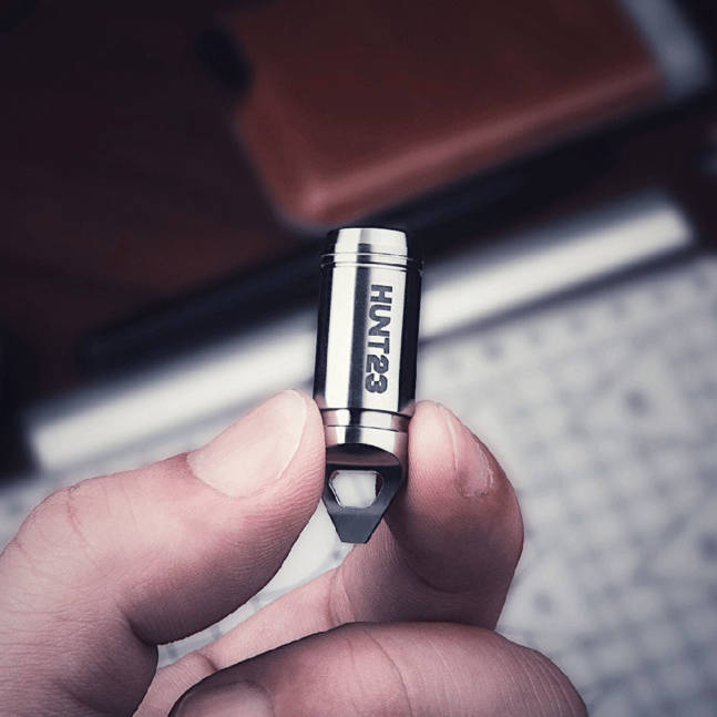 This Tiny EDC Flashlight Also Tackles Your Daily Opening Tasks
