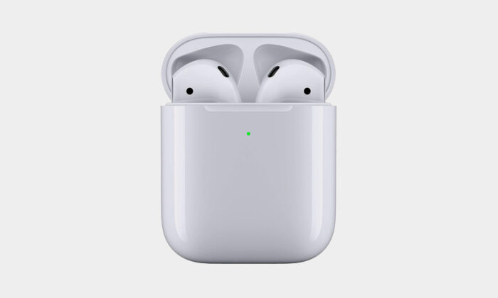 Apple-AirPods-with-Wireless-Charging-Case