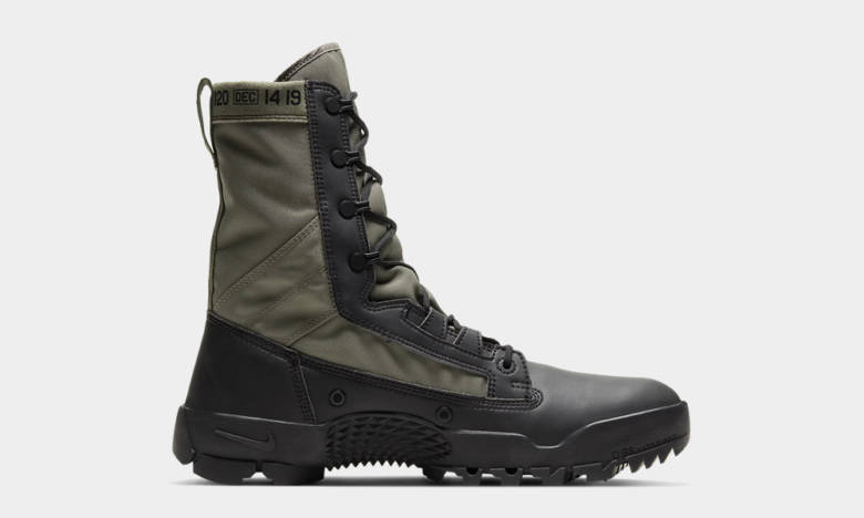 nike rubber boots