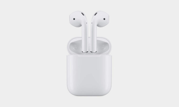 Apple-AirPods-with-Charging-Case