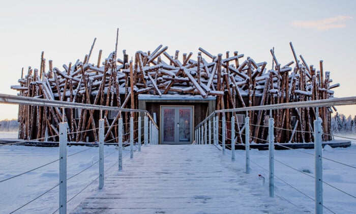 The Arctic Bath Floating Hotel