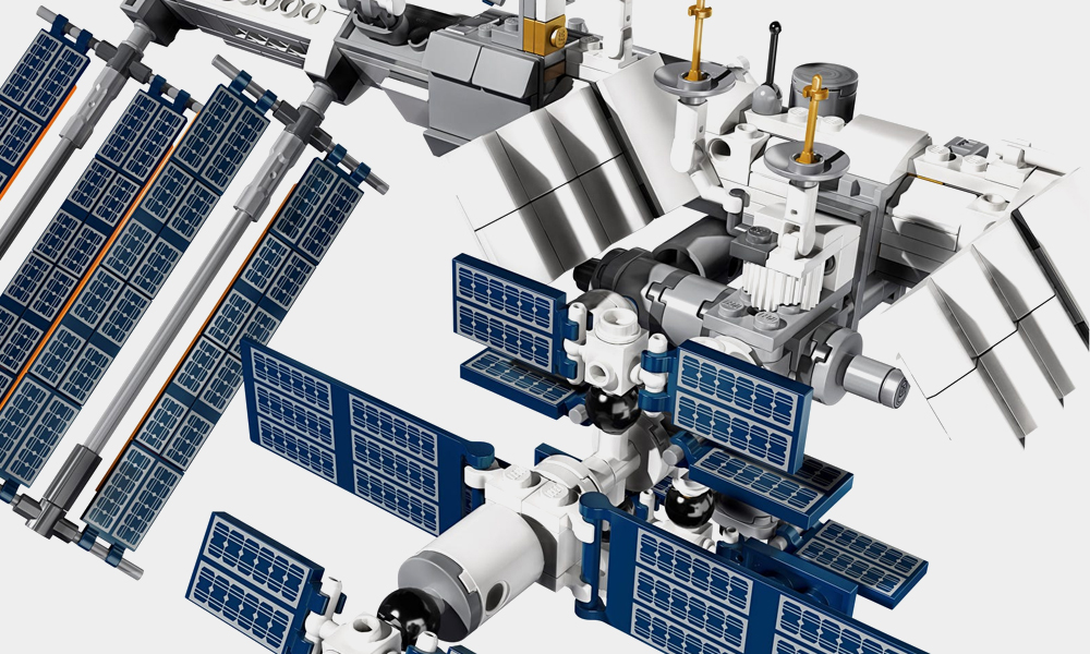 LEGO-International-Space-Station-2