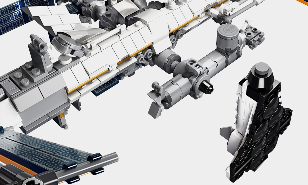 LEGO-International-Space-Station-3