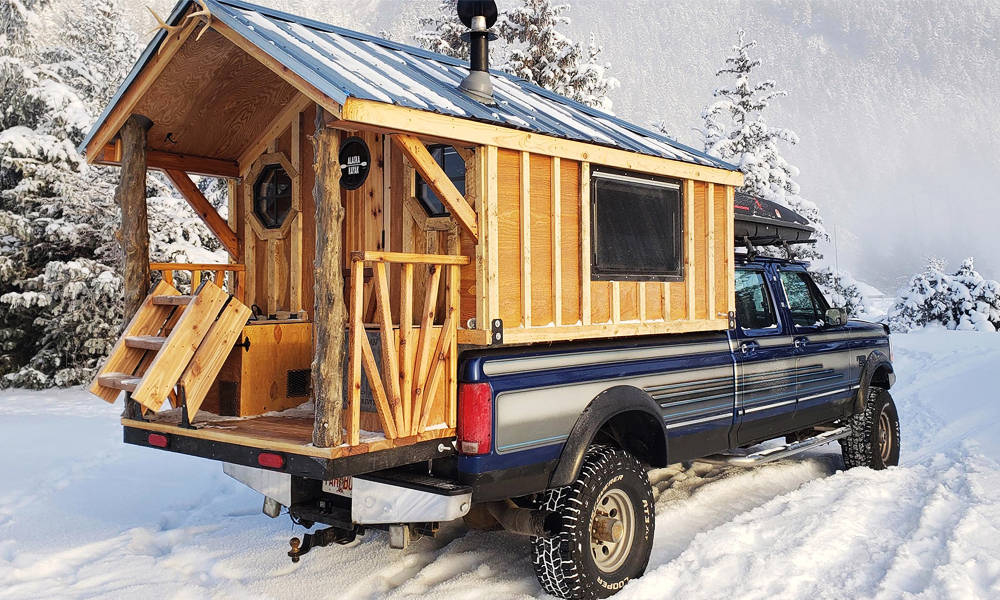 1996-Ford-F-350-Has-Its-Own-Log-Cabin-Mini-Home