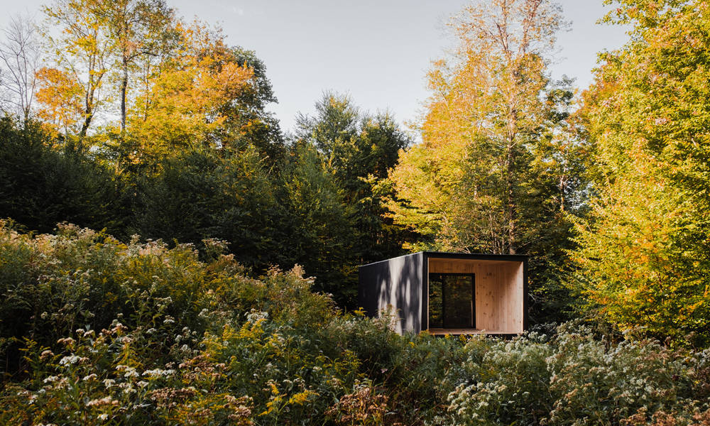 Edifice-Off-Grid-Cabin-by-Marc-Thorpe-Design