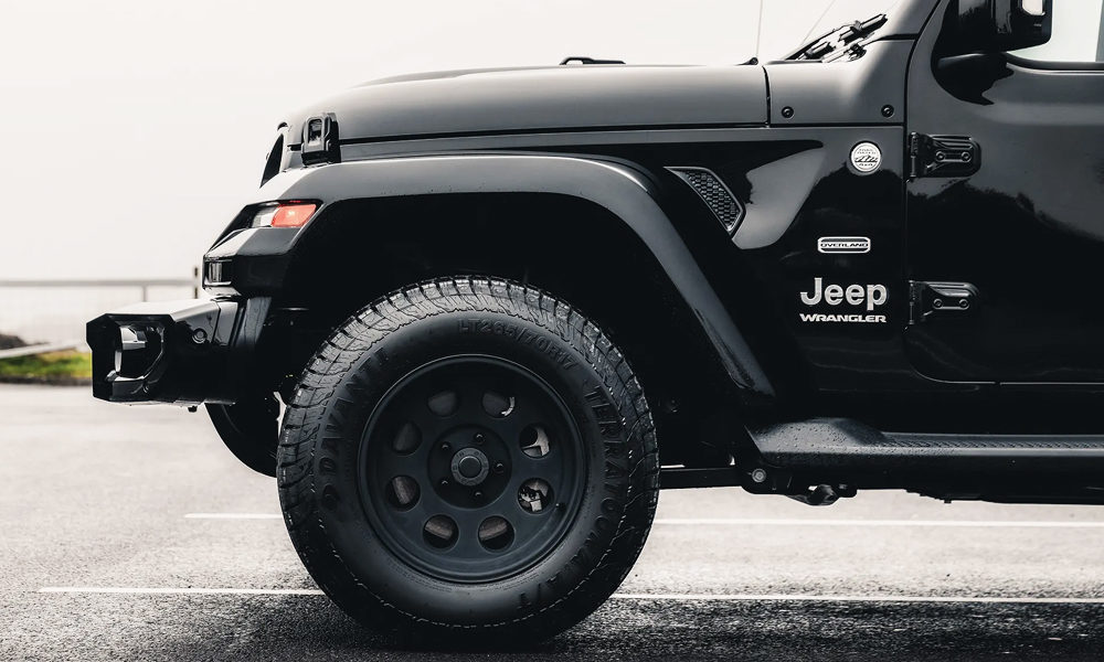 Sterling-Automotive-Design-Launch-Edition-Jeep-Wrangler-4