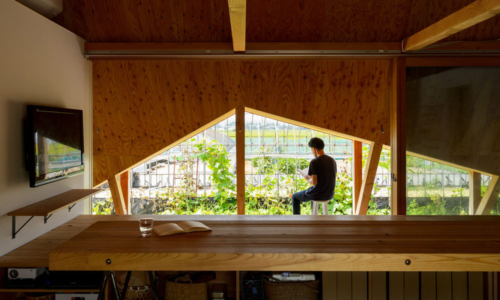 Takeru-Shoji-Architects-A-Frame-Tent-House-4