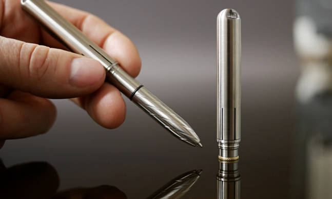 The MiniSwitch Pen Transforms from Pinkie-size to Full-Size in Seconds