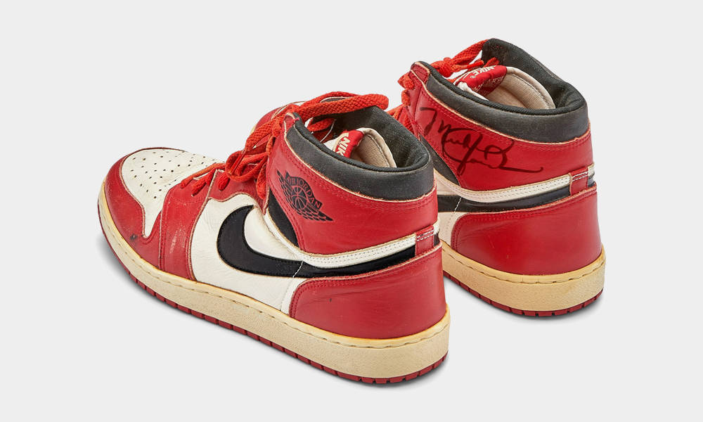 1985-Nike-Air-Jordan-1-Worn-by-Michael-Jordan-6