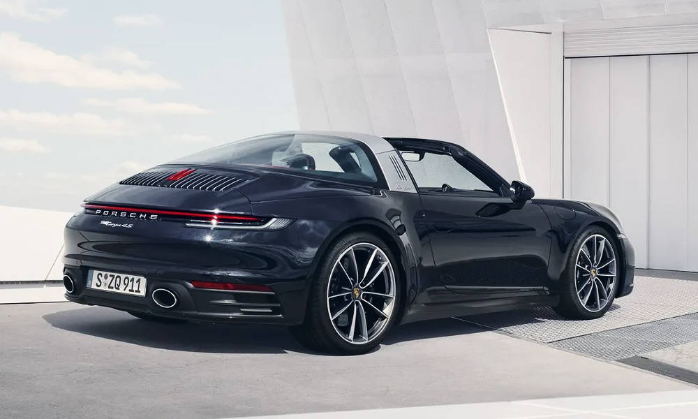 2021-Porsche-911-Targa-2