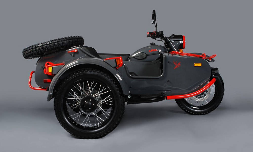 Ural-Red-Sparrow-Motorcycle-2