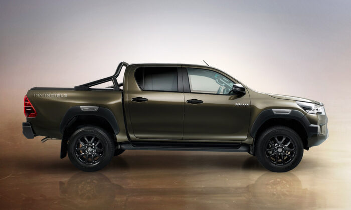 2021-Toyota-Hilux-Invincible-X-3