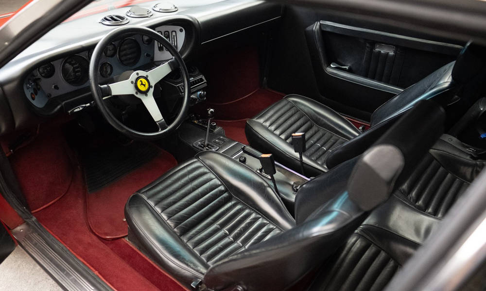 1976-Ferrari-Dino-308-GT-4-6