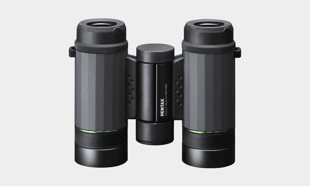 The-Pentax-4X20-VD-WP-3-in-1-Binoculars-2
