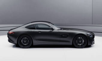 Mercedes-2021-AMG-GT-Stealth-Edition-Roadster