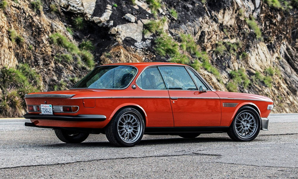 Robert-Downey-Jr-SpeedKore-1974-BMW-3-0-CS-Coupe-2