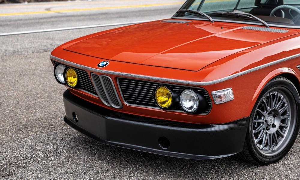 Robert-Downey-Jr-SpeedKore-1974-BMW-3-0-CS-Coupe-3
