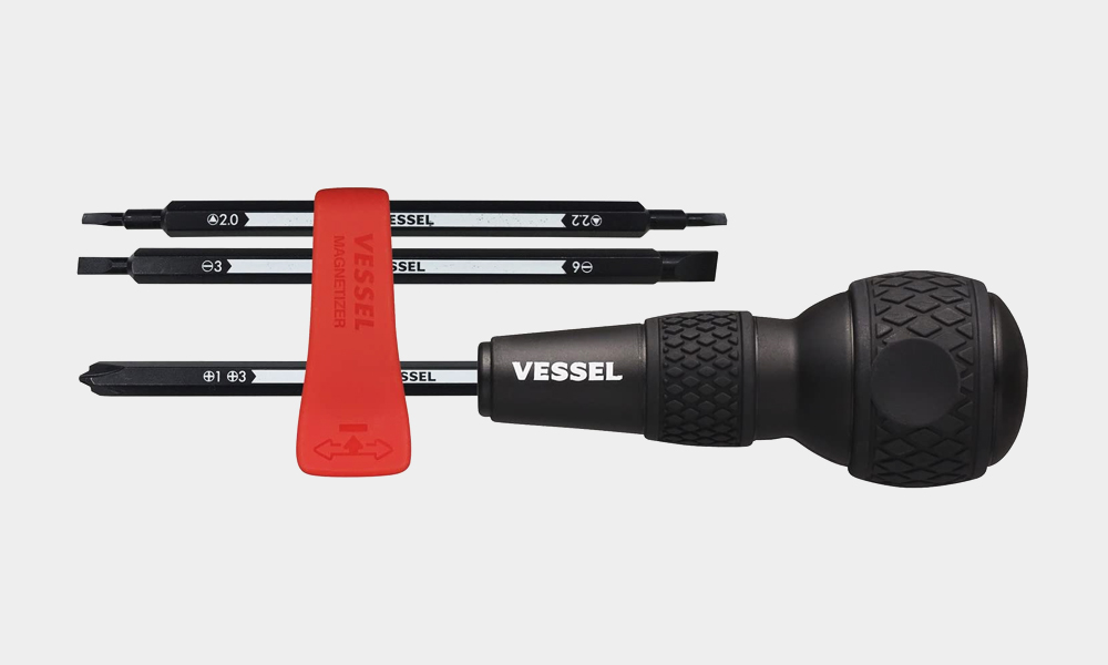 At Home: Upgrade Your Screwdriver with This Multi-Bit Ergonomic Option