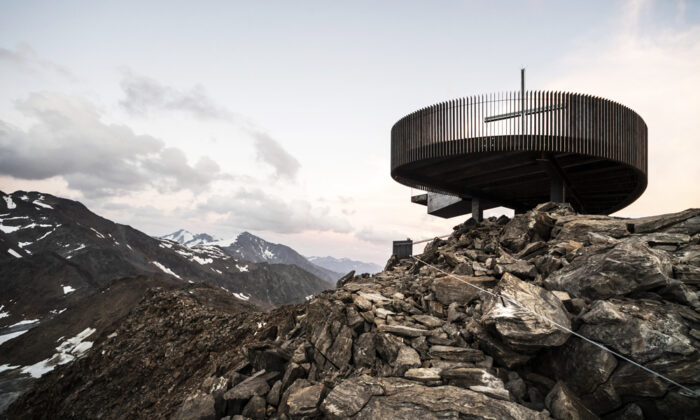 noa-Otzi-Peak-Observation-Deck