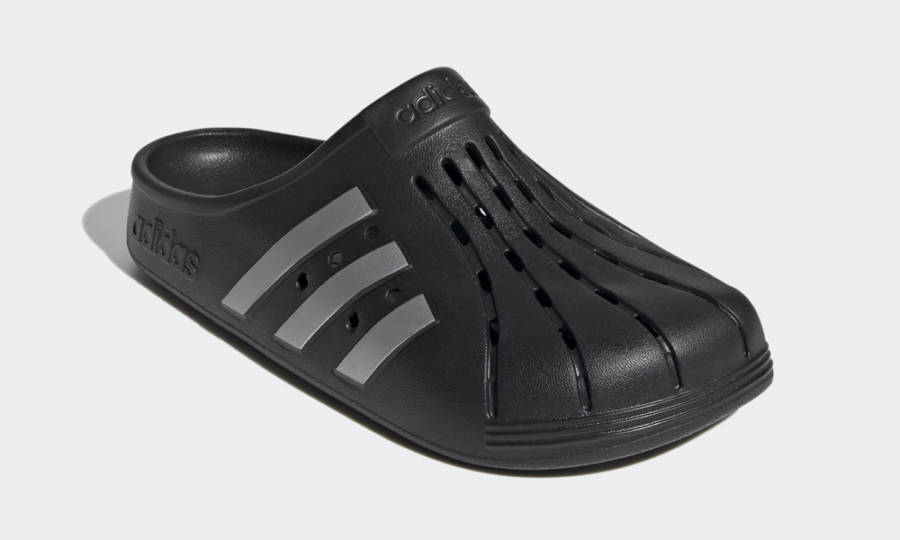 adilette clogs mens