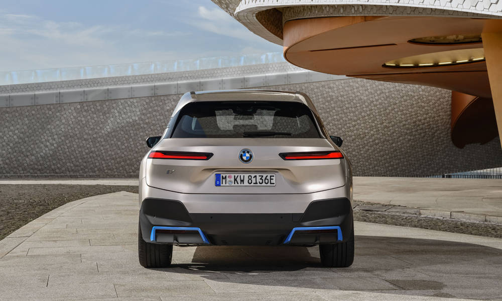 2022-BMW-iX-4