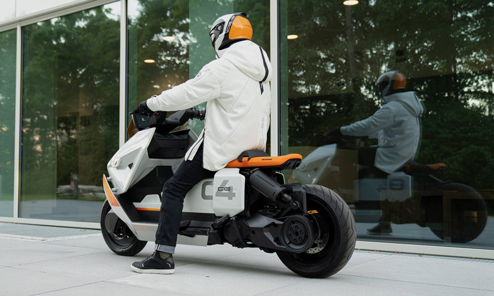 BMW-Definition-CE-04-Electric-Scooter-Concept-7