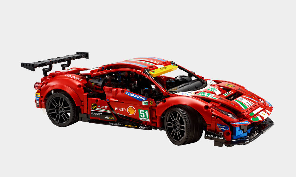 LEGO-Technic-Ferrari-488-GTE