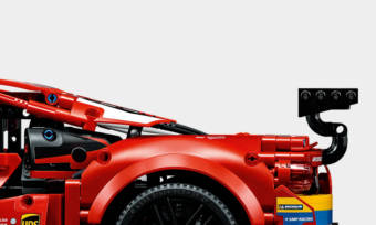 LEGO-Technic-Ferrari-488-GTE-3