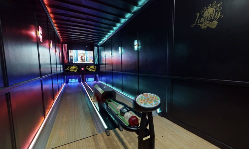 Luxury-Strike-Mobile-Bowling-Alley-3