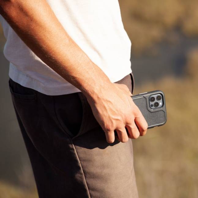 The Survivor Endurance Case Is Refined and Rugged Protection for Your iPhone 12